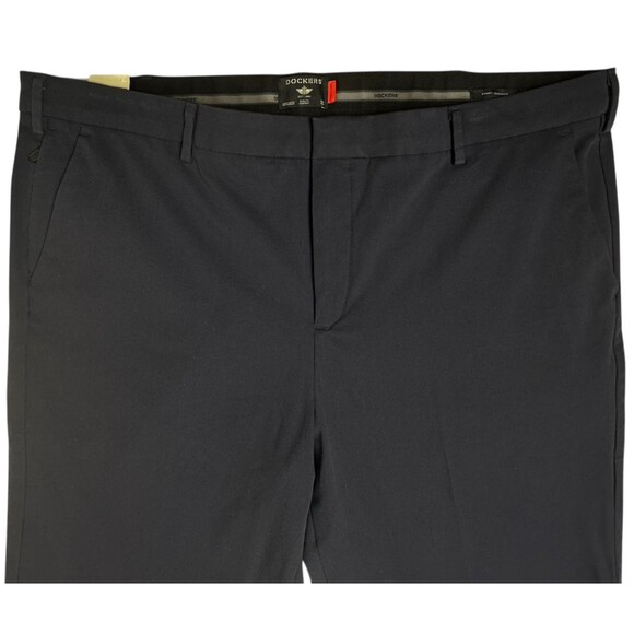 Dockers Mens 42 x 34 Blue City Tech Straight Fit Trouser Wrinkle Free Wicking - Picture 3 of 8